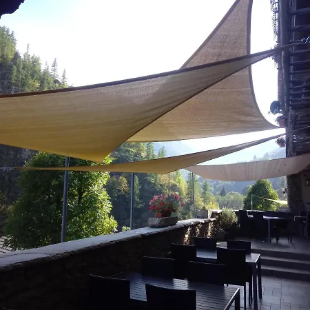 Hotel Locanda Degli Elfi E Ristorante Mascha Parpaja