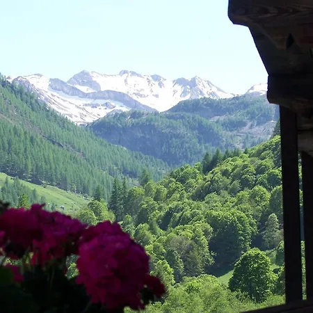 Locanda Degli Elfi E Ristorante Mascha Parpaja 3*