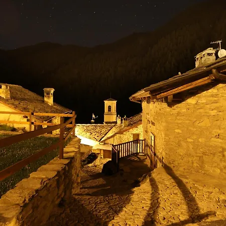 Locanda Degli Elfi E Ristorante Mascha Parpaja Отель