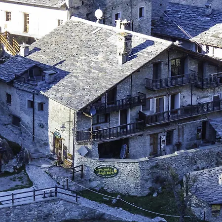 Locanda Degli Elfi E Ristorante Mascha Parpaja Hotel Canosio