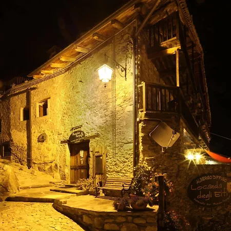 Locanda Degli Elfi E Ristorante Mascha Parpaja Отель Canosio