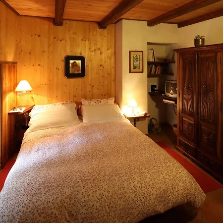 Locanda Degli Elfi E Ristorante Mascha Parpaja Hotel Canosio