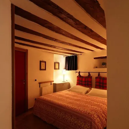 Locanda Degli Elfi E Ristorante Mascha Parpaja 3*