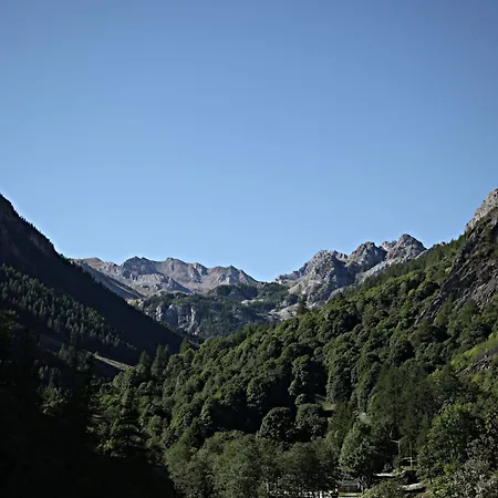 Отель Locanda Degli Elfi E Ristorante Mascha Parpaja