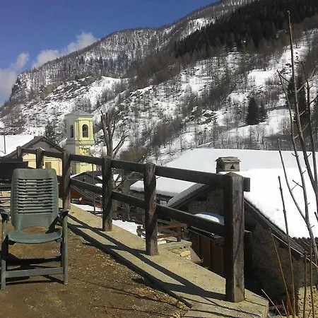 Degli Elfi E Ristorante Mascha Parpaja Otel 3*